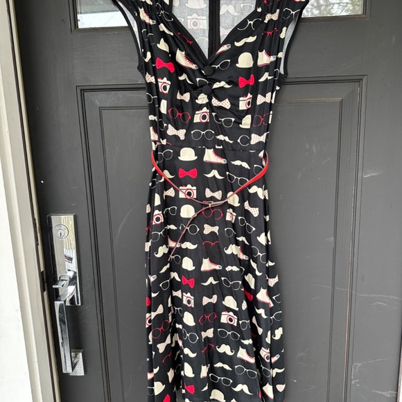 “Lady Vintage” Mod Print Dress - Picture 2 of 7